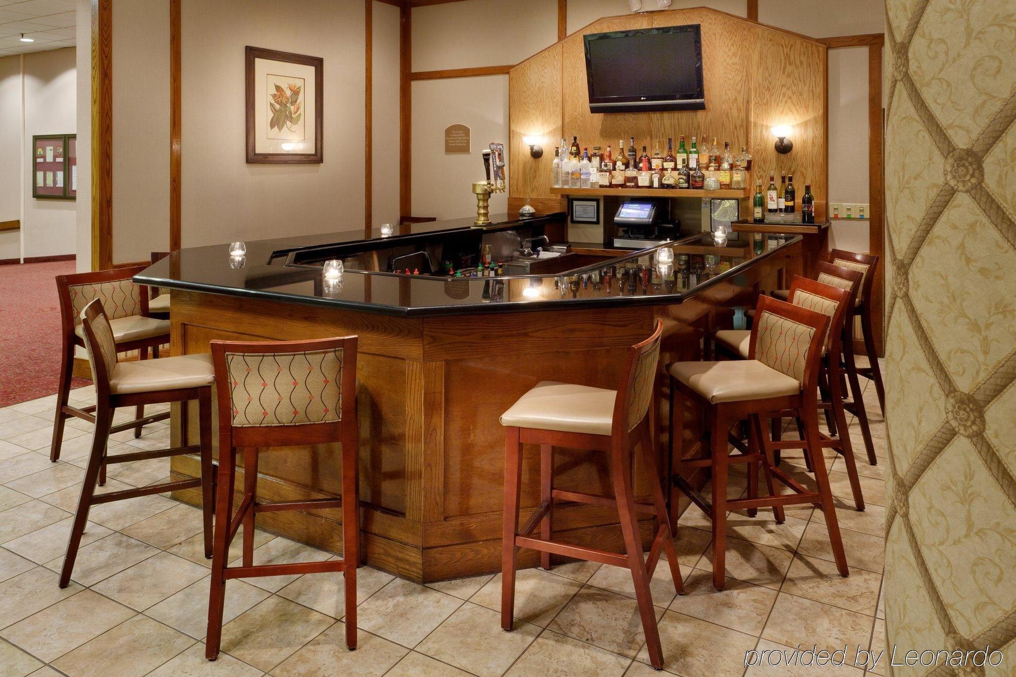 Red Lion Hotel Кромвель Ресторан фото
